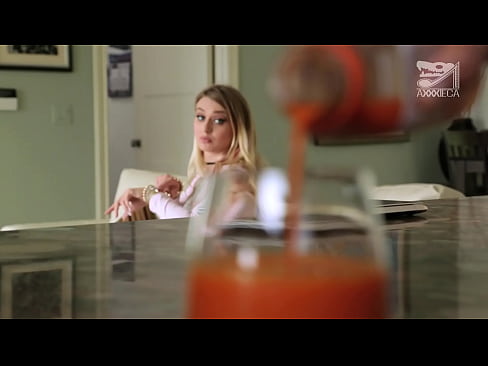 ❤️ Горячая девушка с большими сиськами и узкой киской получает член от неудачника, но очень жестко Порево на сайте filmepornonline.ru