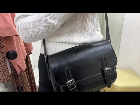 ❤️ Публичная мастурбация молоденькой сучки ФералБерри с дилдо в примерочной Порево на сайте filmepornonline.ru